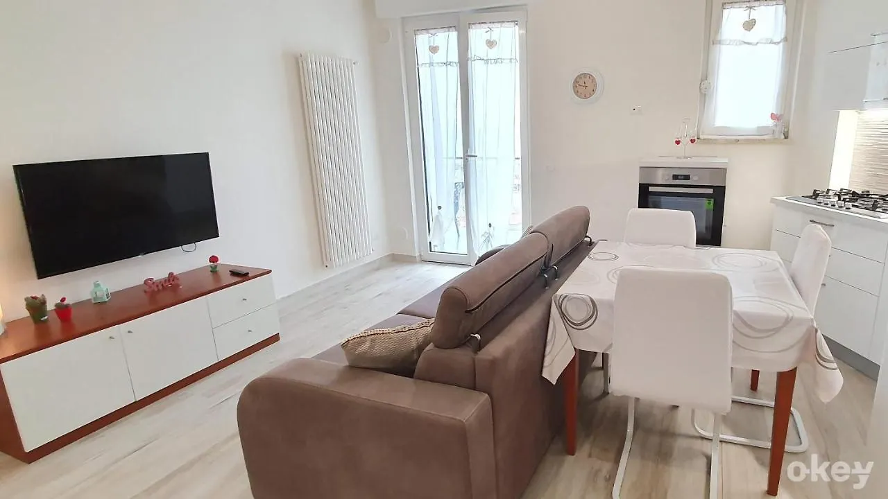 Seafront Apartment - Airport Bari Palese