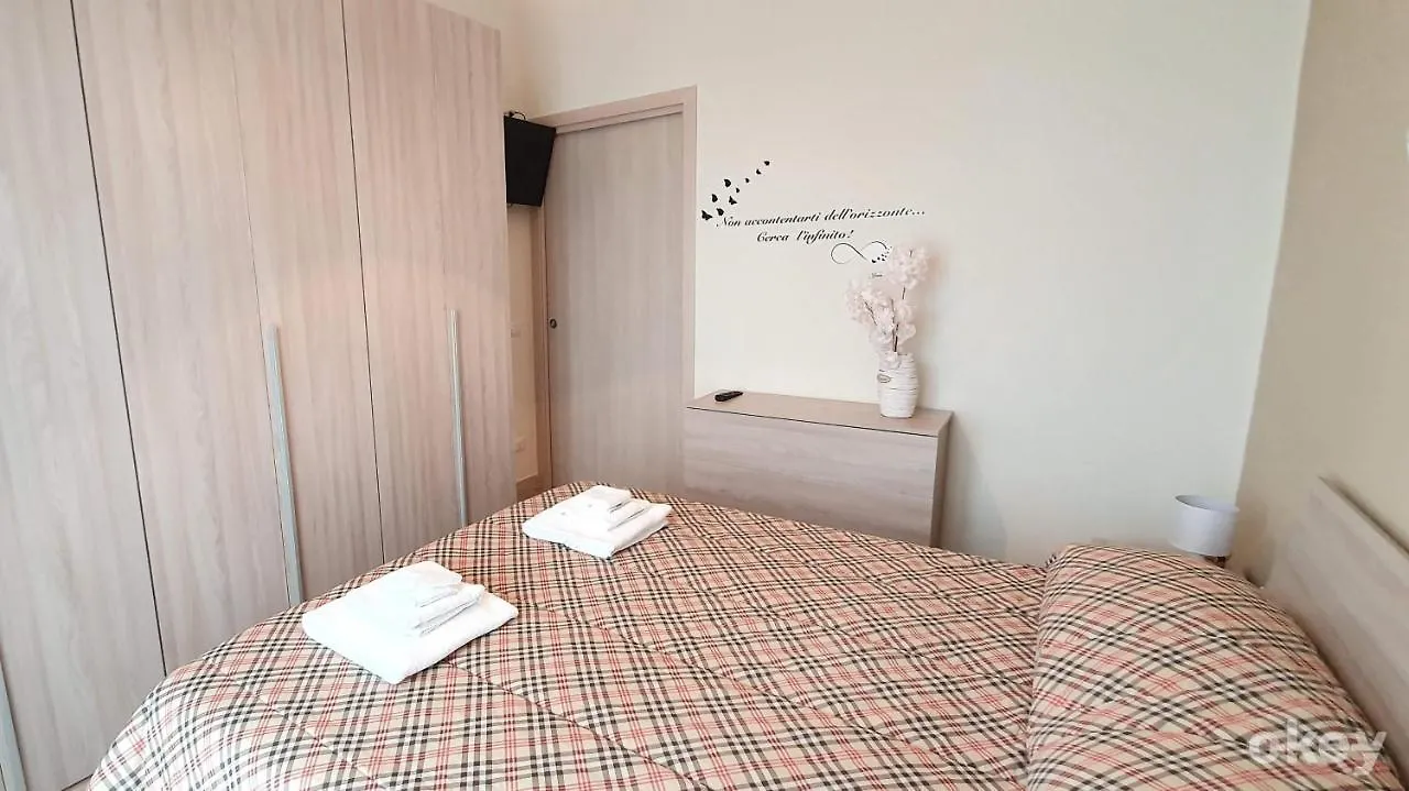 Seafront Apartment - Airport Bari Palese