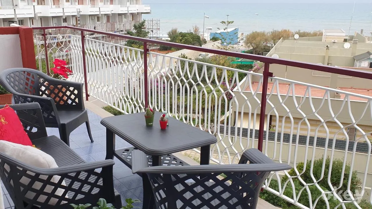 Seafront Apartment - Airport Bari Palese